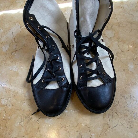 GUCCI Black and white logo boot -size 10.5 - Picture 5 of 10